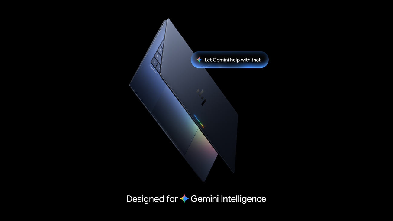 Ordinateur portable Googlebook bleu vu de trois quarts, avec sa barre lumineuse et la mention Gemini Intelligence.