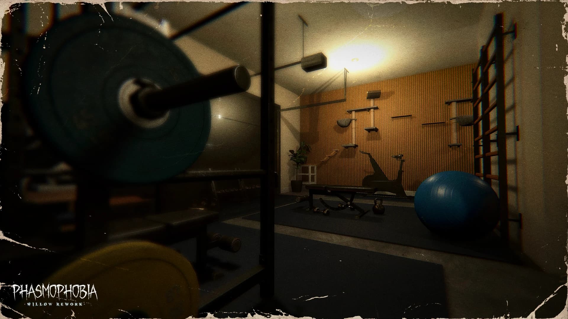 Capture officielle de la nouvelle salle de sport de 13 Willow Street dans Phasmophobia.