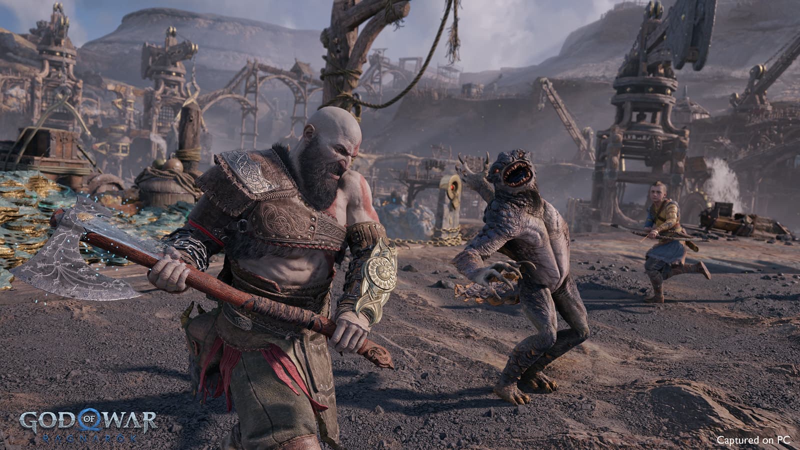 Kratos et Atreus affrontent une créature au cœur de leur voyage dans les Neuf Royaumes.
