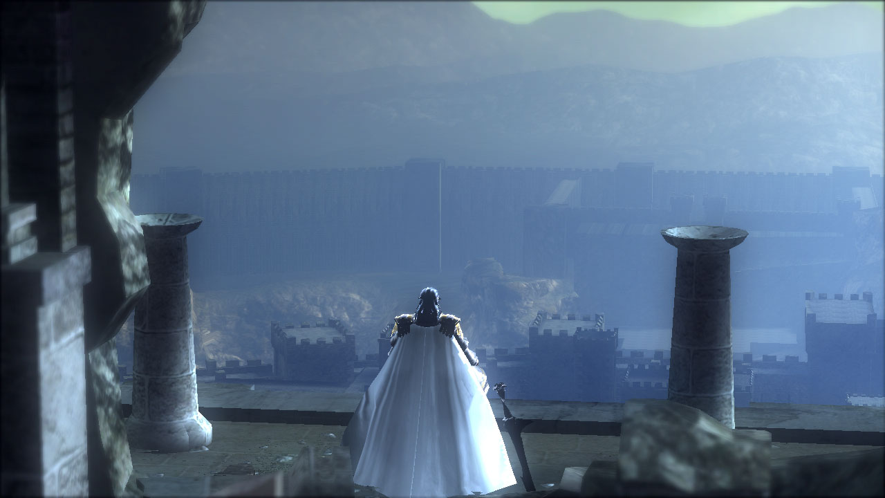 Une silhouette en manteau blanc domine des remparts et un paysage brumeux.