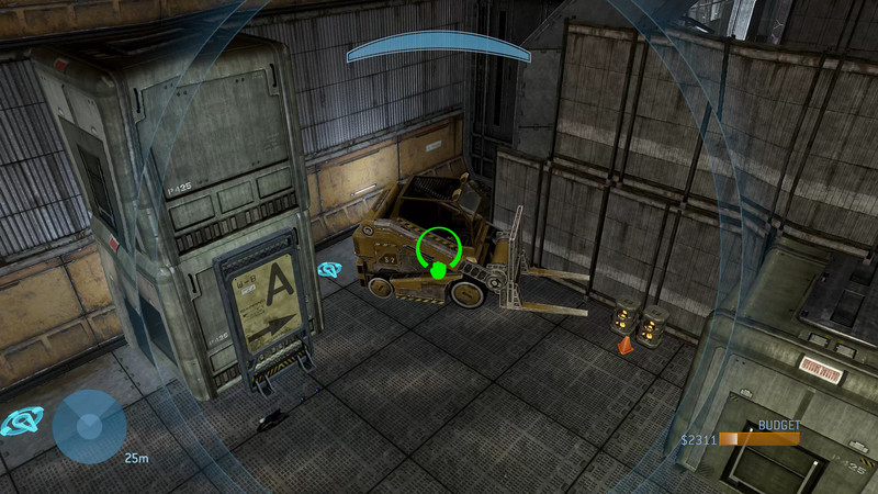 Halo 3 dans MCC : vue en surplomb d’une arène industrielle et de l’interface Forge.