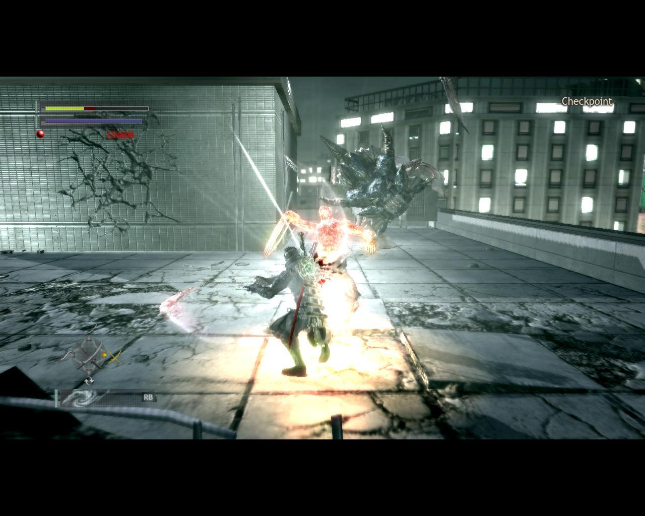 Ninja Blade : combat sur un toit de Tokyo.