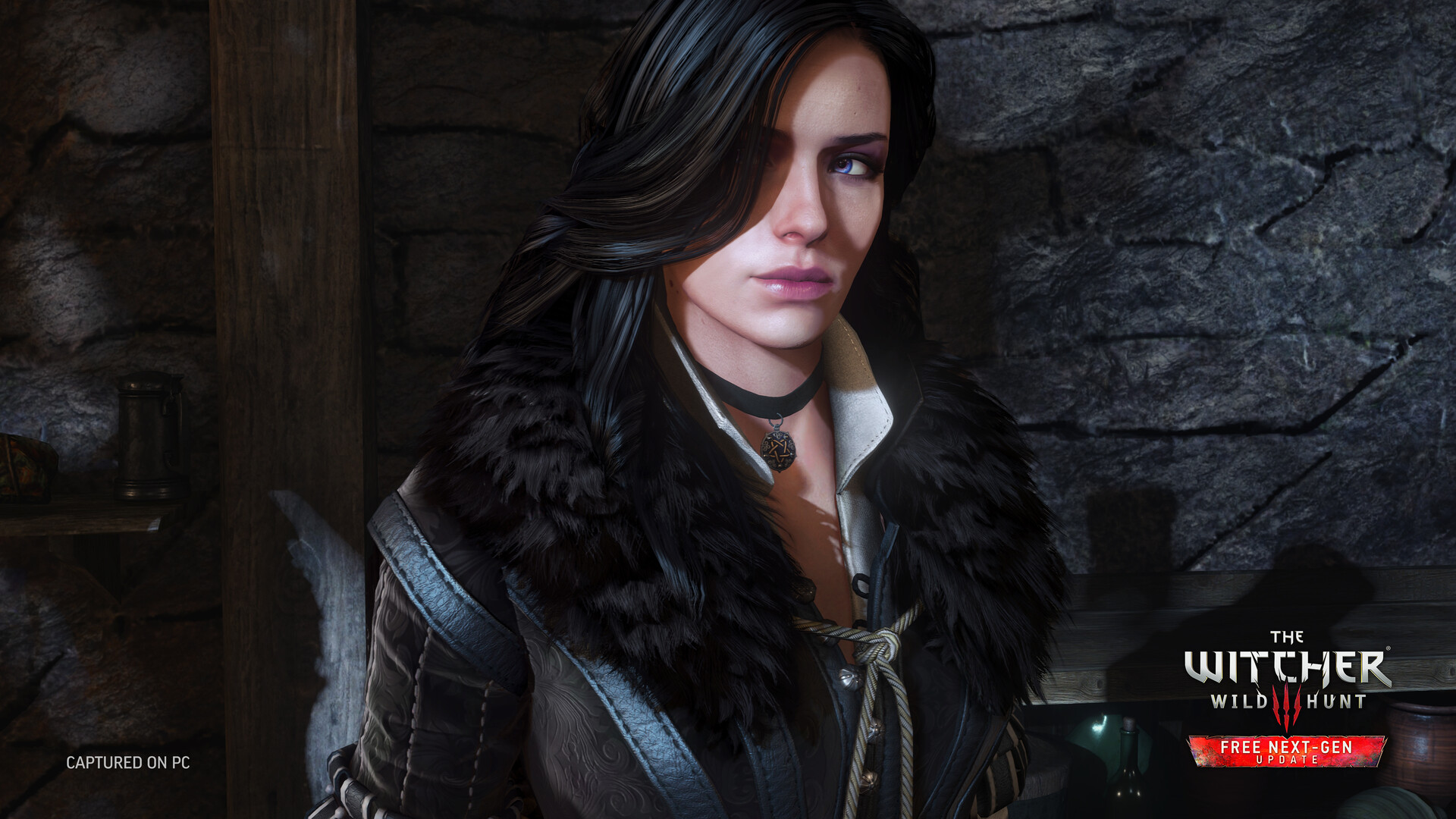Portrait de Yennefer dans un intérieur de pierre.